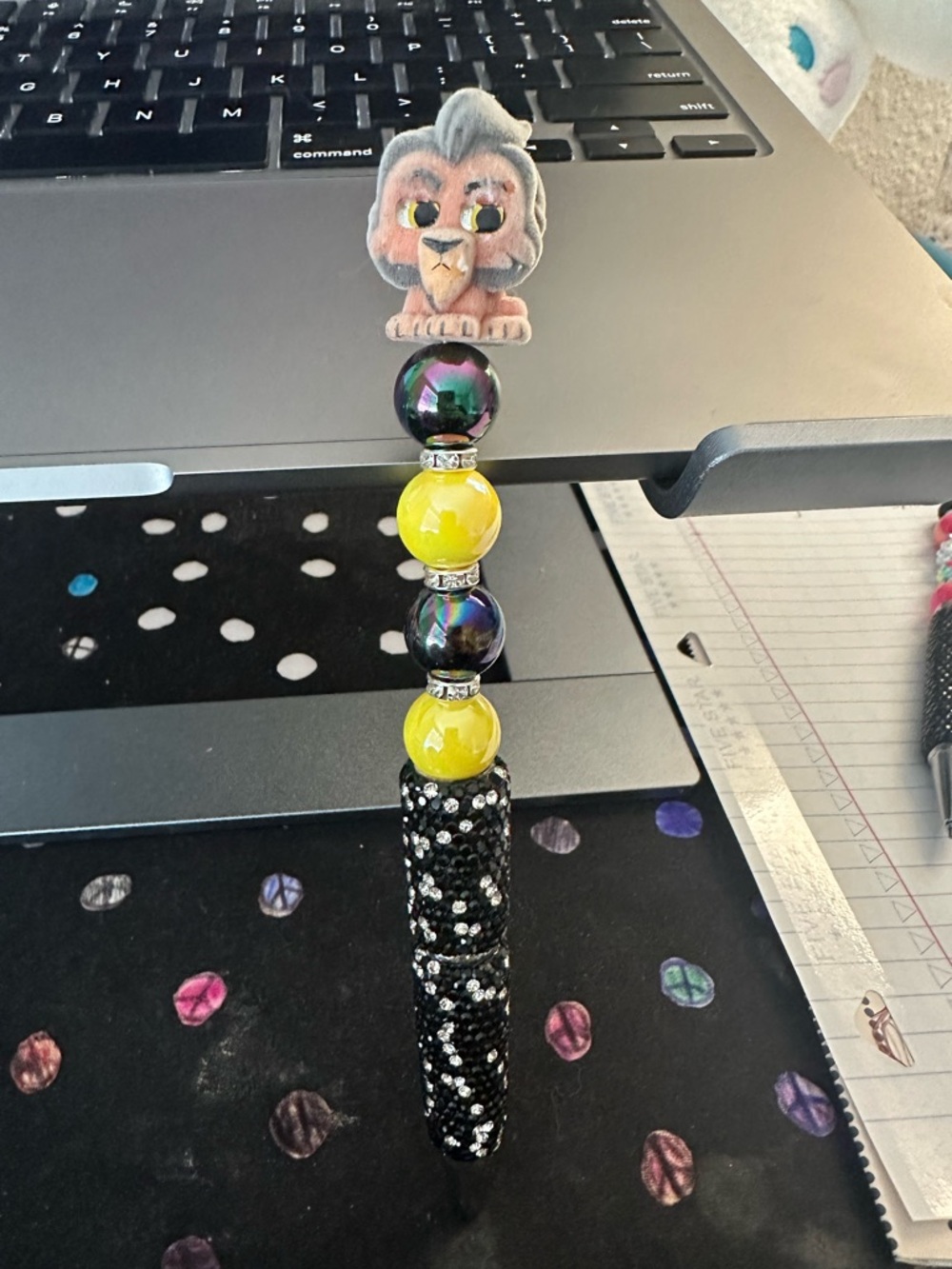 Beaded Scar Pen - Yellow, Black, Iridescent